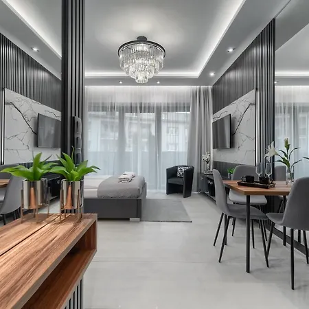 Margi Tokyo Lux Balcony Pool Sauna Lejlighed