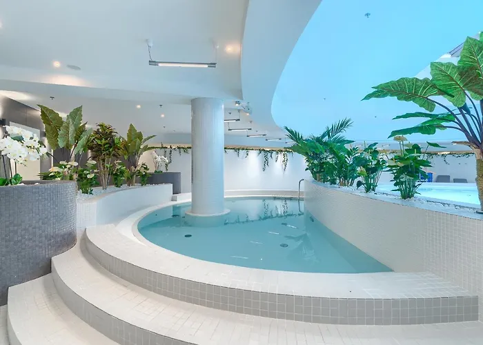 Margi Tokyo Lux Balcony Pool Sauna Štetín