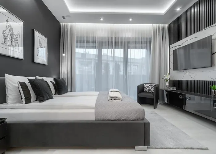 Margi Tokyo Lux Balcony Pool Sauna